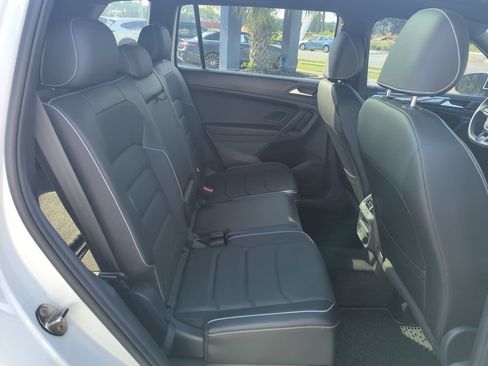 Used 2021 Volkswagen Tiguan SEL Premium R-Line AWD/4WD image 34