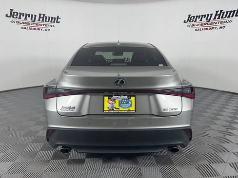 Used 2023 Lexus IS 300 w/ Comfort Package RWD image 7