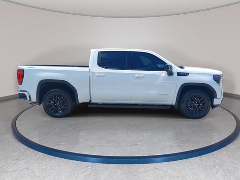 Used 2025 GMC Sierra 1500 Elevation w/ Elevation Premium Package AWD/4WD image 4