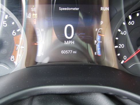 Used 2024 Jeep Compass Latitude AWD/4WD image 22