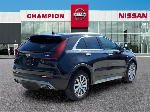 Used 2023 Cadillac XT4 Premium Luxury image 7