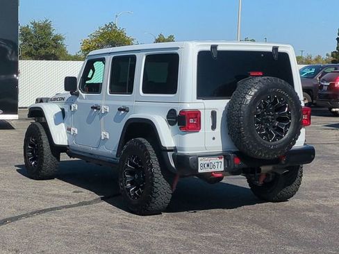 Used 2018 Jeep Wrangler Unlimited Rubicon AWD/4WD image 6