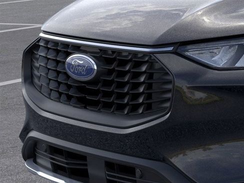 Used 2025 Ford Escape Active w/ Cold Weather Package image 17