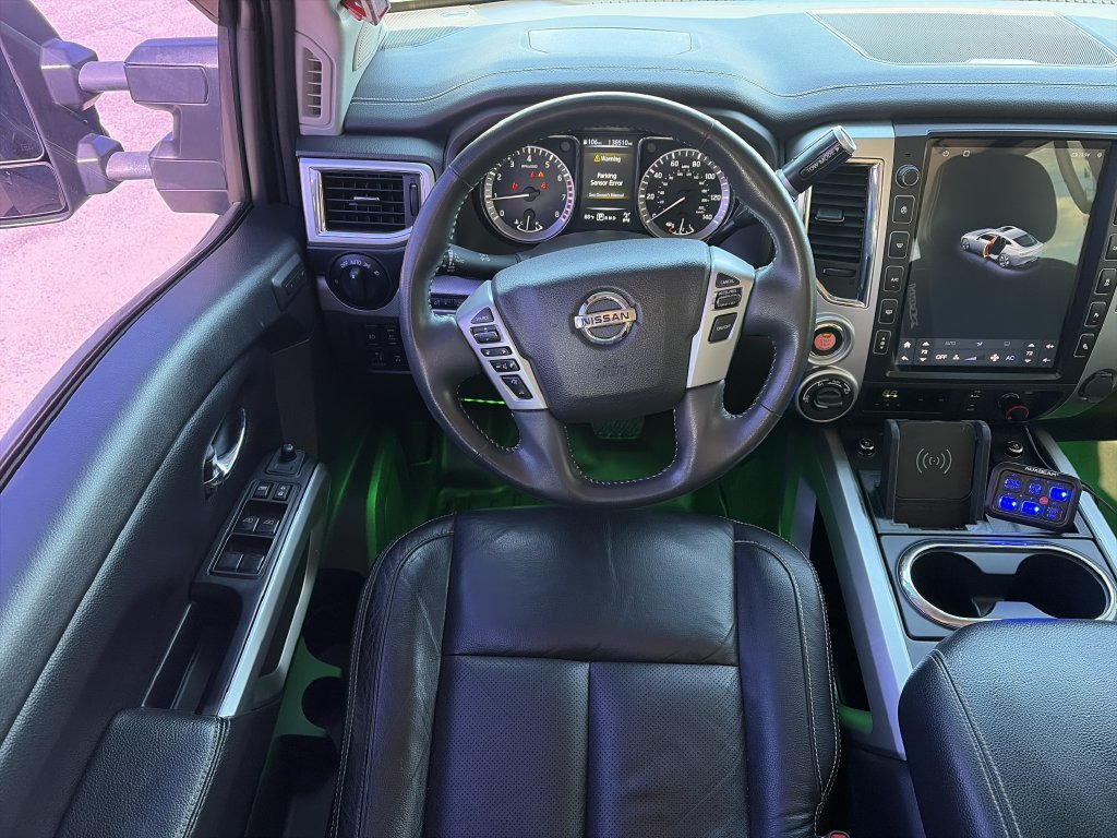 Used 2017 Nissan Titan PRO-4X w/ Pro-4x Convenience Package AWD/4WD image 14