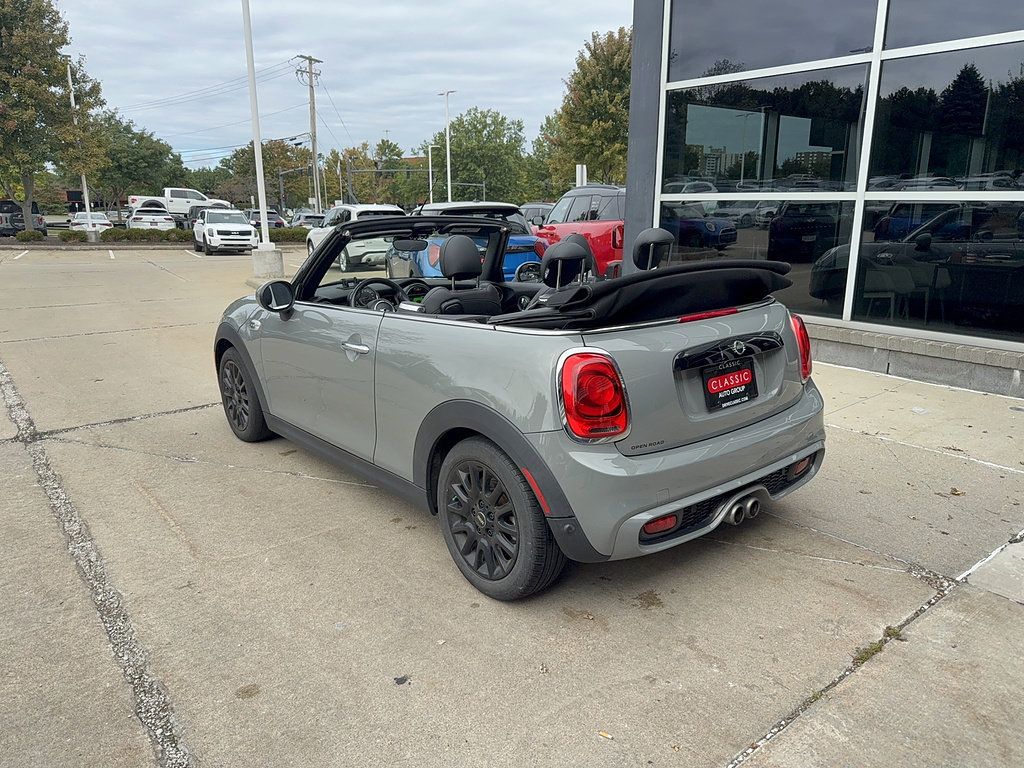 Used 2019 MINI Cooper S w/ Signature Upholstery Package FWD image 3