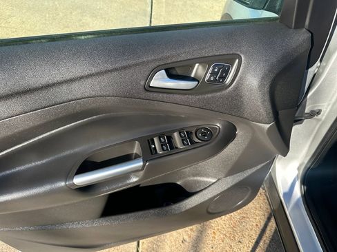 Used 2019 Ford Escape Titanium image 13