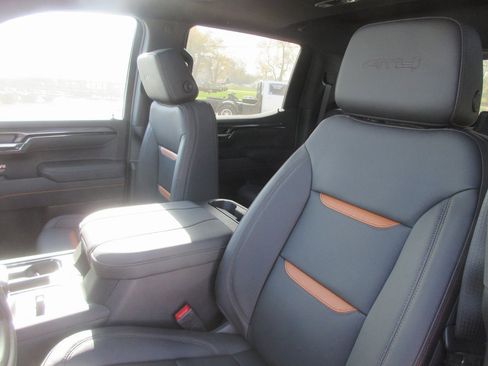 New 2026 GMC Sierra 1500 AT4 w/ AT4 Premium Package image 14