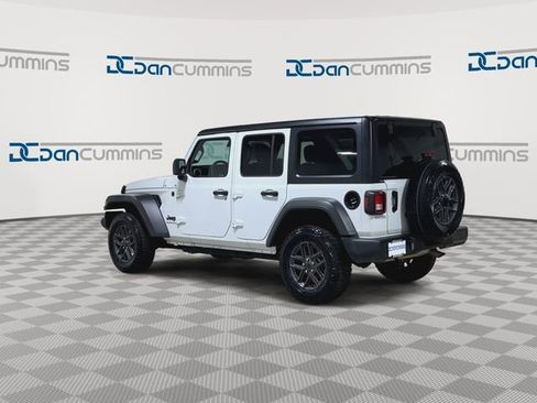 Used 2025 Jeep Wrangler Unlimited Sport AWD/4WD image 6