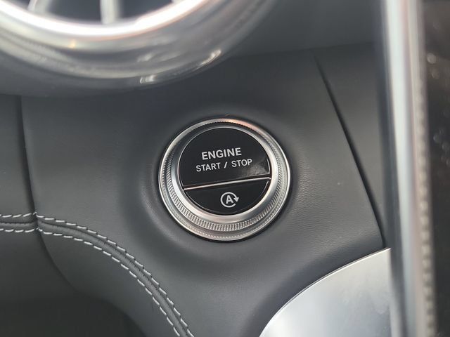 Used 2022 Mercedes-Benz SL 63 AMG 4MATIC image 25