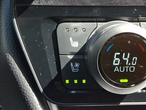 Used 2024 Toyota Grand Highlander Limited image 25