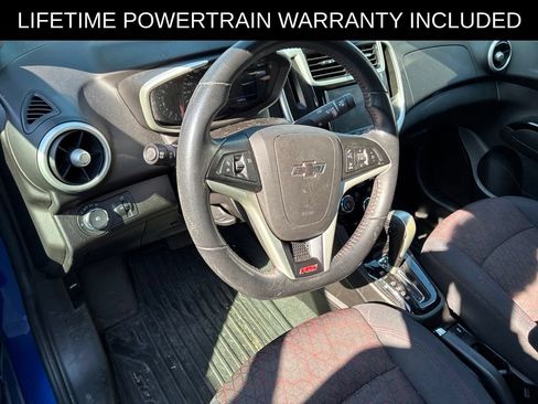 Used 2020 Chevrolet Sonic LT w/ Convenience Package FWD image 9
