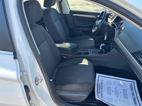 Used 2024 Volkswagen Jetta S image 17