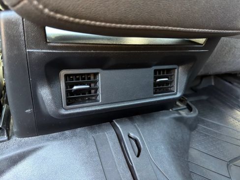 Used 2022 Chevrolet Silverado 2500 LT w/ Fleet Comfort Package AWD/4WD image 28