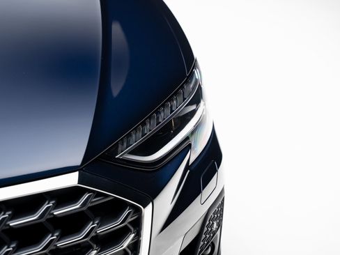 Used 2024 Audi S8 image 10