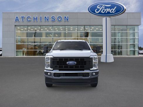 New 2026 Ford F250 XL w/ XL Chrome Package image 6