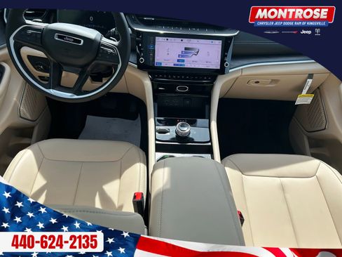 New 2026 Jeep Grand Cherokee Limited w/ Limited Altitude Package AWD/4WD image 25