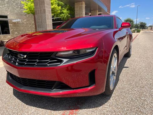 Used 2022 Chevrolet Camaro LT RWD image 10