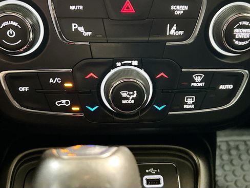 Used 2021 Jeep Compass Trailhawk w/ Sun and Sound Group image 11