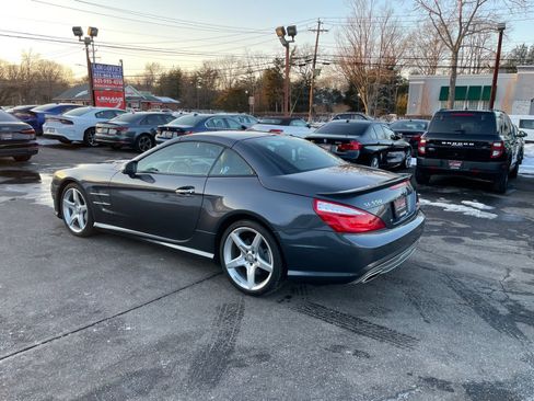 Used 2013 Mercedes-Benz SL 550 image 3