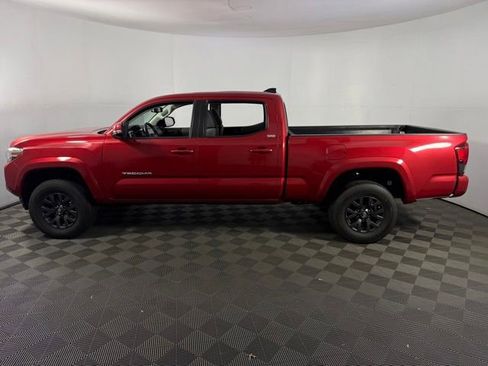Used 2022 Toyota Tacoma SR5 w/ Technology Package RWD image 30