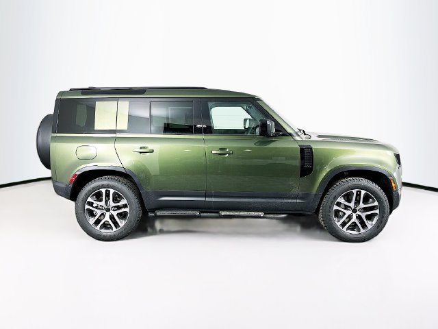 Used 2026 Land Rover Defender 110 S AWD/4WD image 4