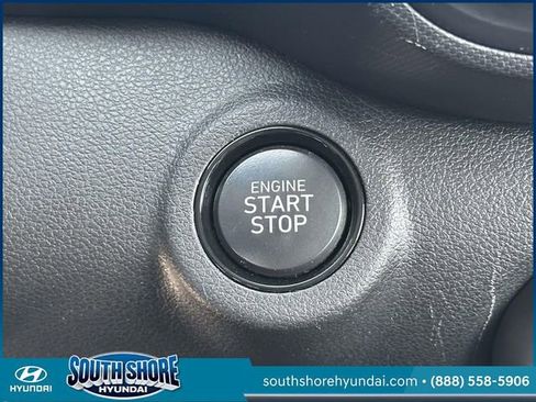 Certified 2023 Hyundai Venue Limited w/ Cargo Package image 26