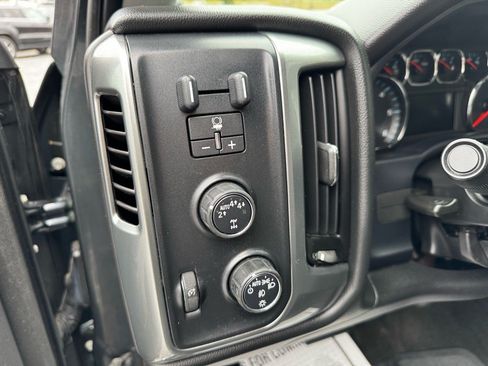 Used 2017 Chevrolet Silverado 1500 LT w/ Max Trailering Package AWD/4WD image 27