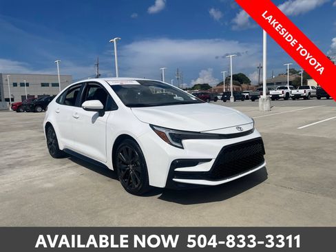 Certified 2026 Toyota Corolla SE w/ SE Premium Package FWD image 8