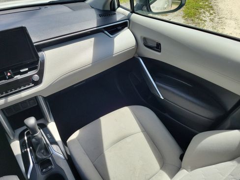 Used 2024 Toyota Corolla Cross L AWD/4WD image 13