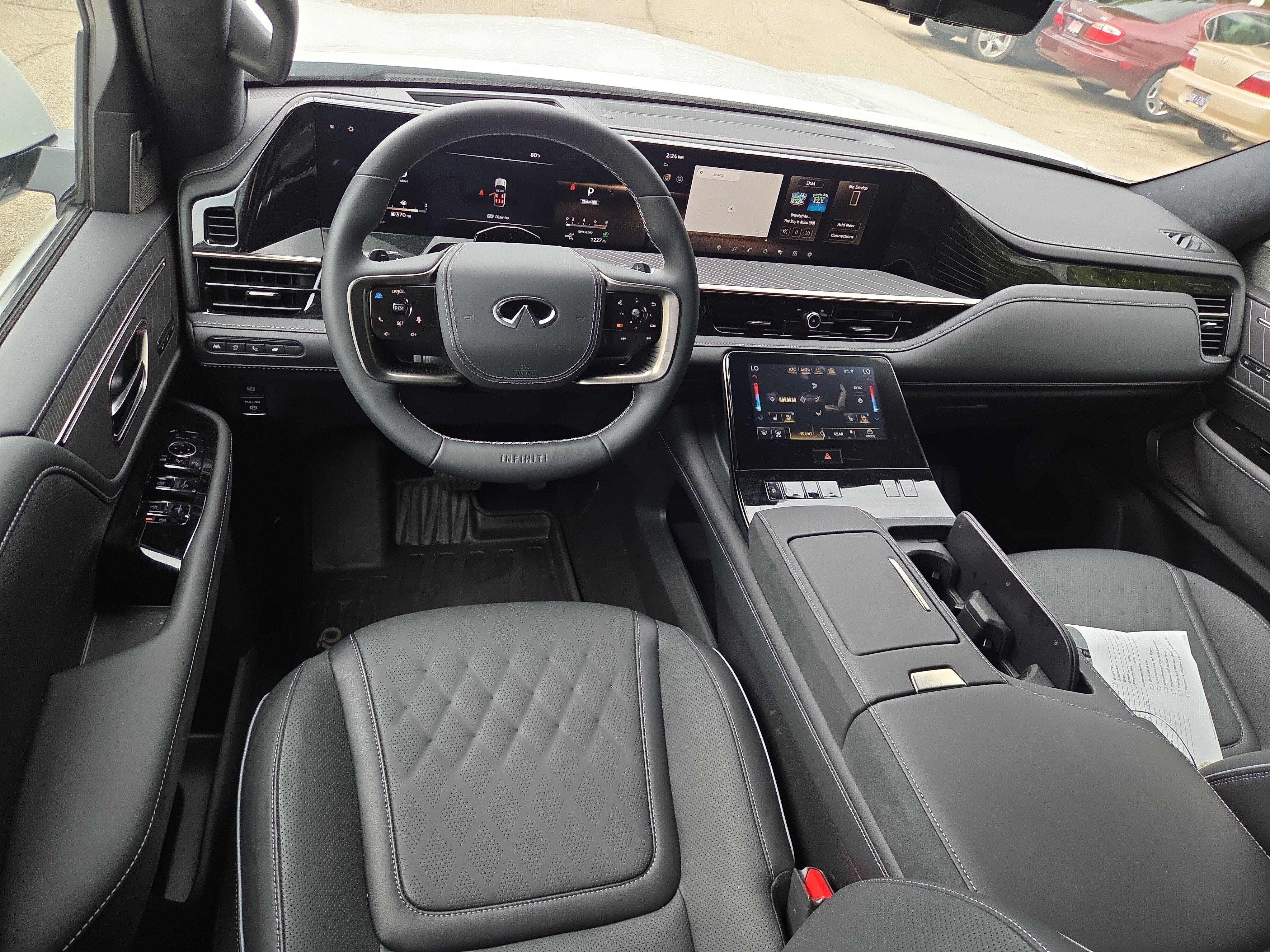 Used 2026 INFINITI QX80 Autograph w/ Premium Cargo Package AWD/4WD image 9
