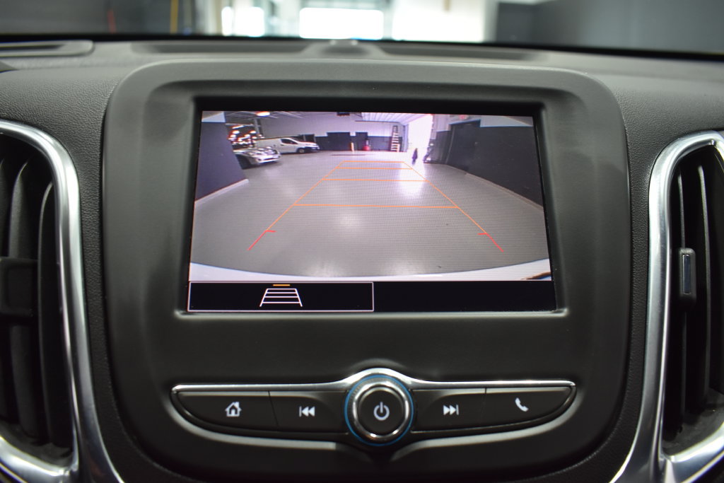 Used 2024 Chevrolet Equinox LT FWD image 22