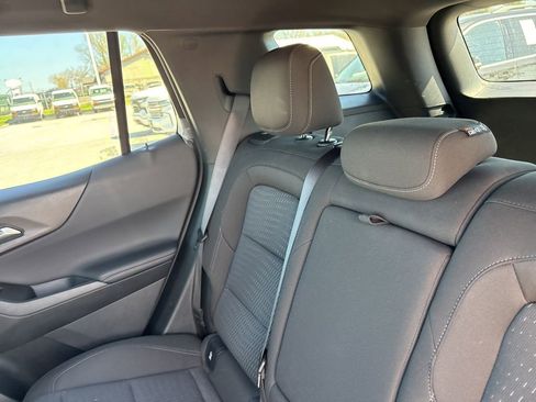 Used 2026 Chevrolet Equinox LT FWD image 20