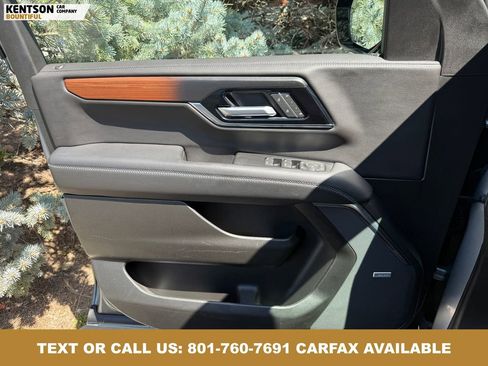 Used 2025 GMC Yukon XL Denali AWD/4WD image 18