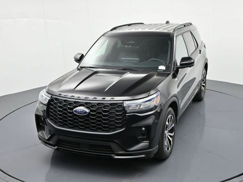Used 2025 Ford Explorer ST-Line AWD/4WD image 23