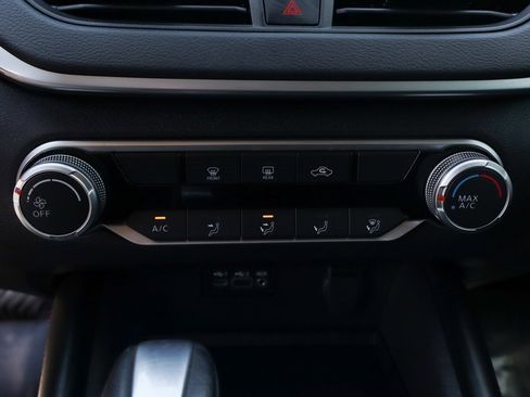 Used 2022 Nissan Altima 2.5 SR image 28