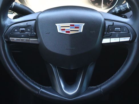 Used 2023 Cadillac XT4 Premium Luxury image 14