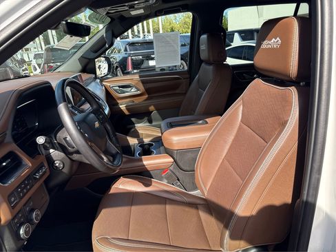 Used 2022 Chevrolet Tahoe High Country image 9