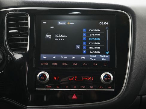 Used 2020 Mitsubishi Outlander SE FWD image 18