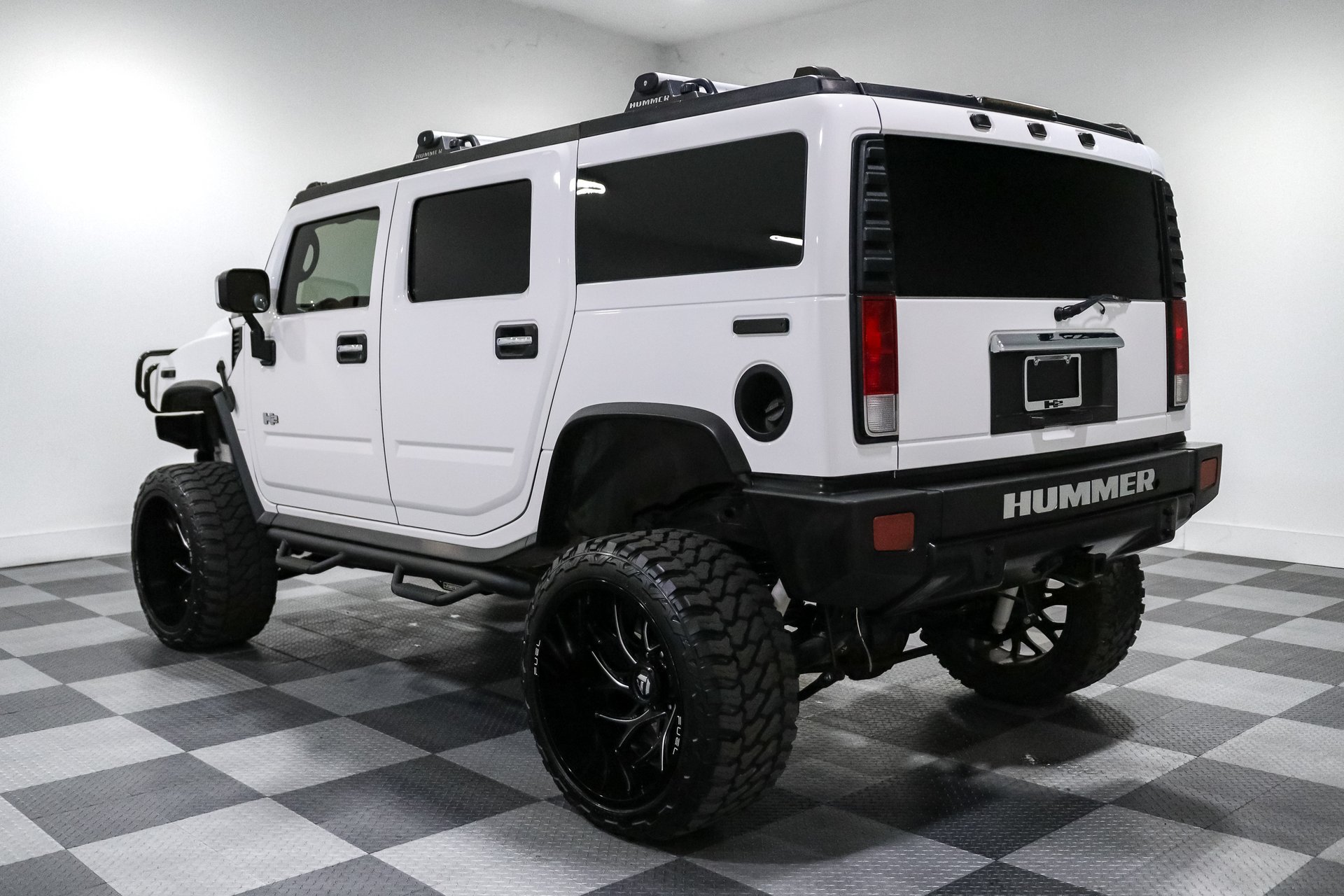 Used 2005 HUMMER H2 w/ Preferred Equipment Group AWD/4WD image 5
