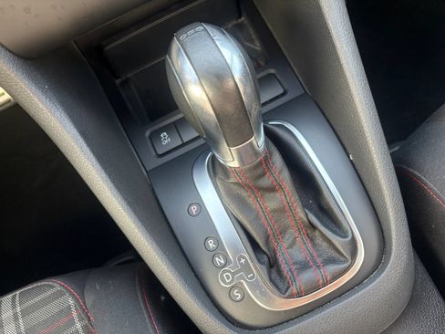 Used 2012 Volkswagen GTI 4-Door FWD image 13