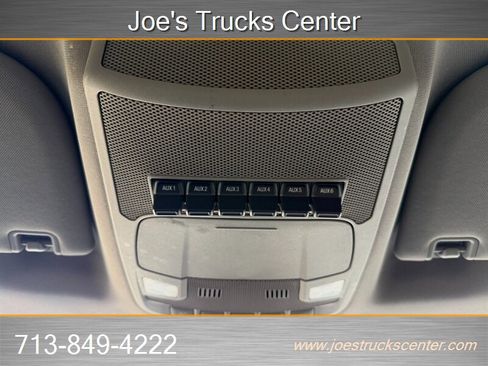 Used 2017 Ford F250 XLT w/ XLT Premium Package AWD/4WD image 18