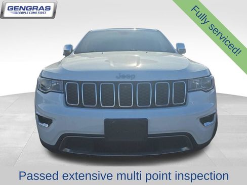 Certified 2022 Jeep Grand Cherokee Limited AWD/4WD image 3