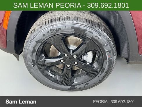 New 2026 Jeep Grand Cherokee L Limited w/ Limited Altitude Package AWD/4WD image 31