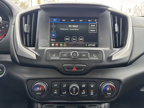 Used 2019 GMC Terrain SLE w/ Driver Convenience Package image 19