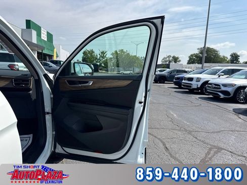 Used 2025 Volkswagen Atlas SE AWD/4WD image 55