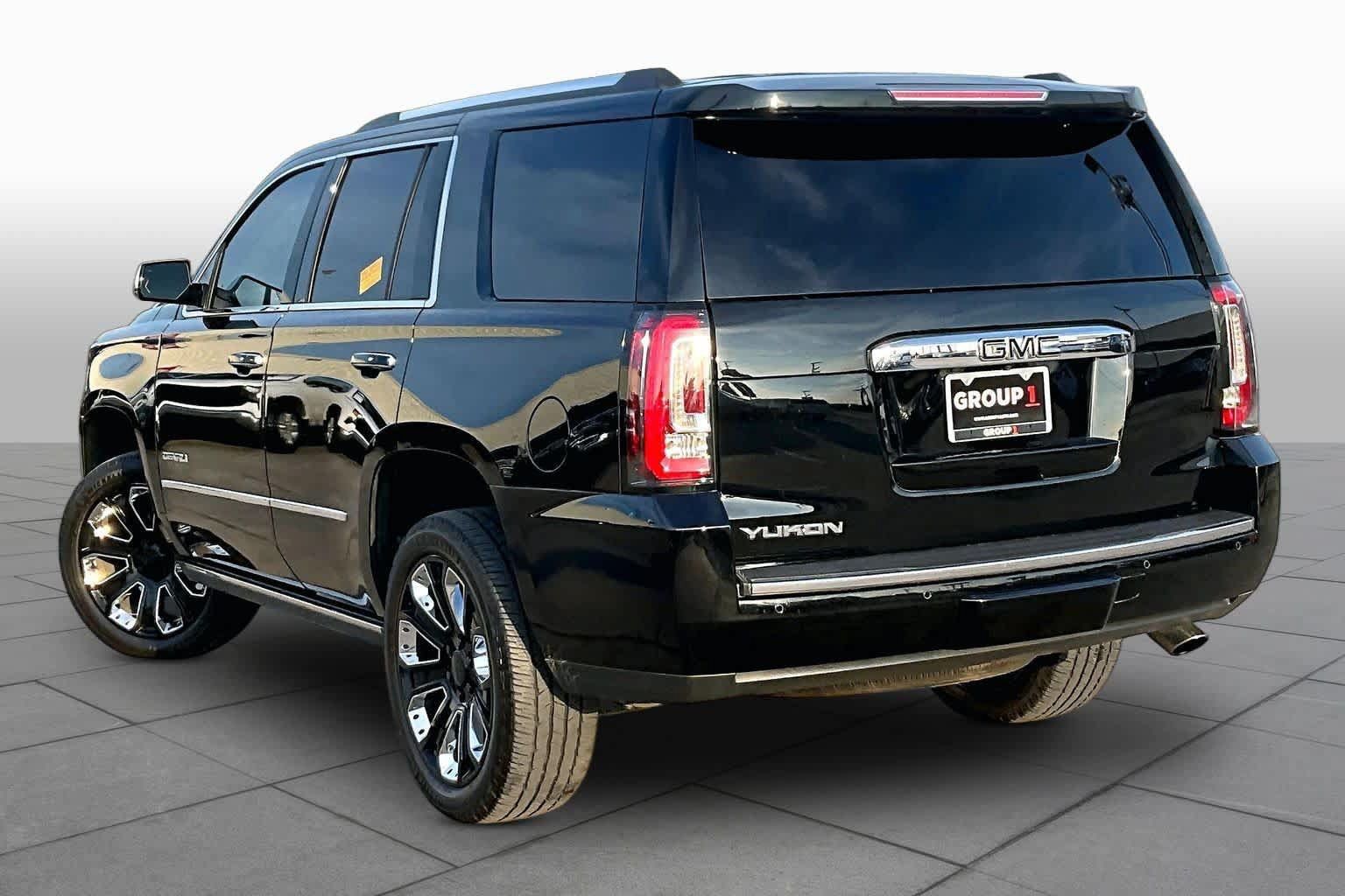 Used 2019 GMC Yukon Denali w/ Denali Ultimate Package RWD image 12