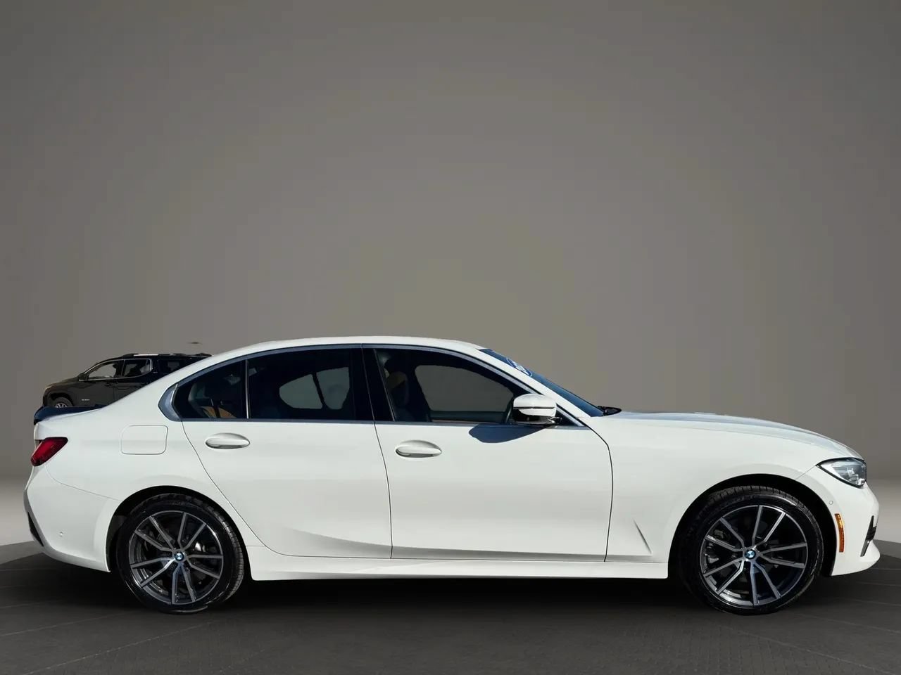 Used 2021 BMW 330i xDrive Sedan AWD/4WD image 3