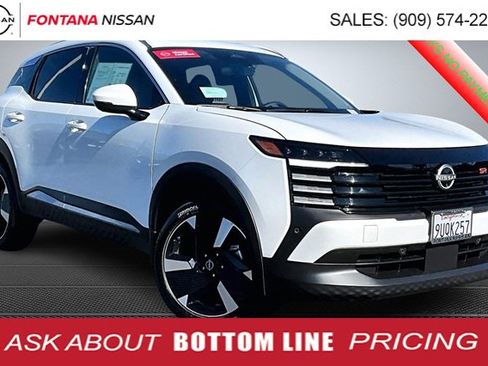 Certified 2025 Nissan Kicks SR image 1