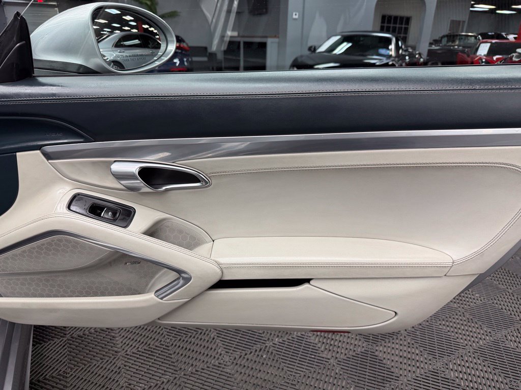 Used 2018 Porsche 718 Boxster RWD image 41