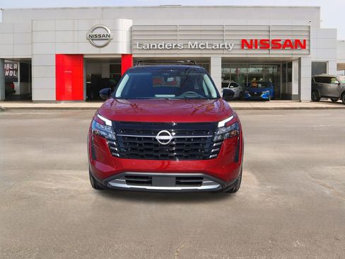 New 2026 Nissan Pathfinder Platinum image 4